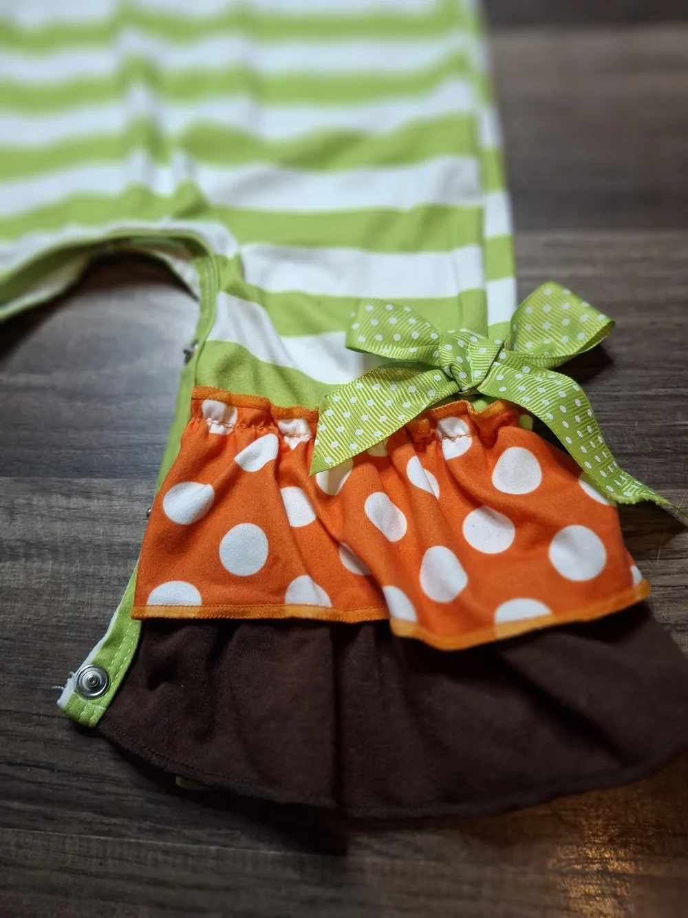 Green & White Striped Pumpkin Applique One-Piece Bodysuit for Kids